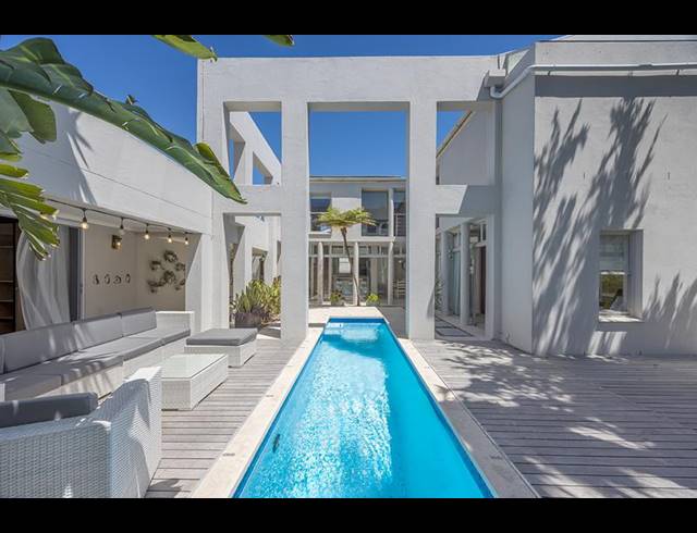 4 BEDROOM PROPERTY TO RENT IN BLOUBERGSTRAND